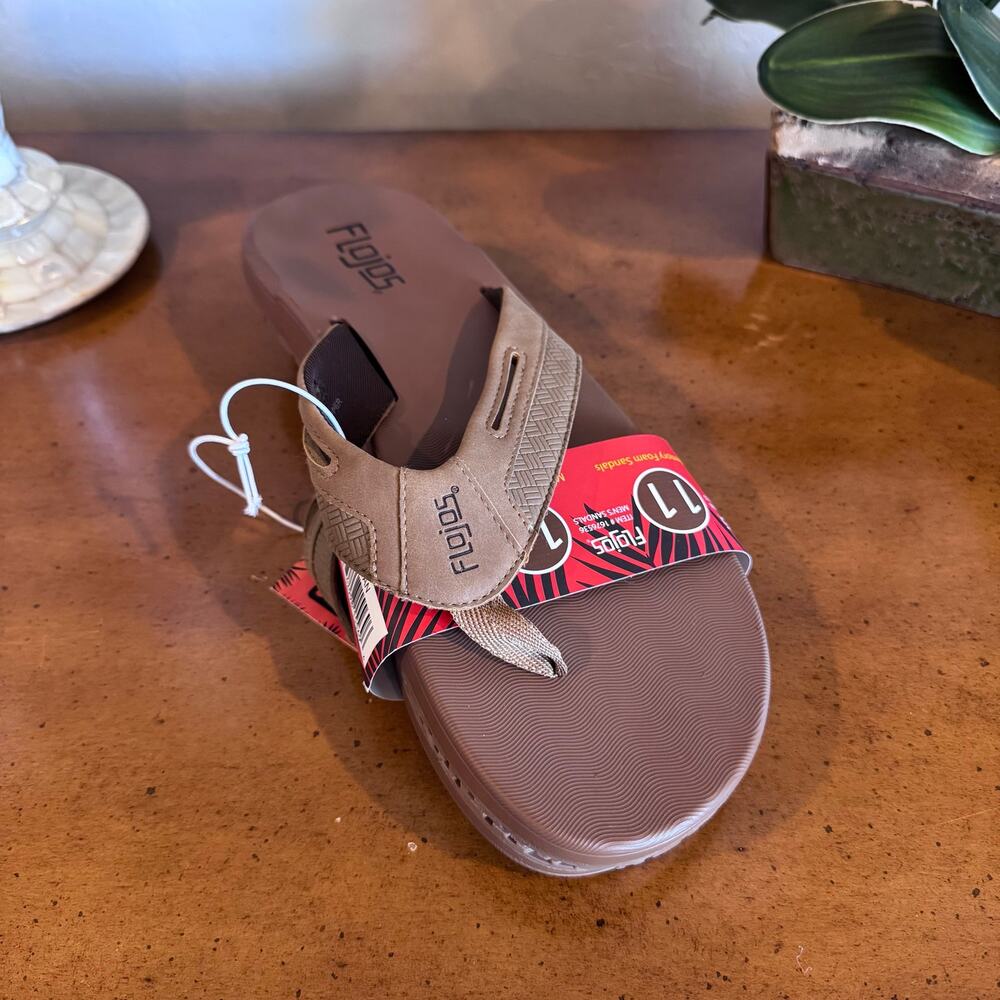 Flojos Memory Foam Flip Flops Tan Men’s Size 11 NWT